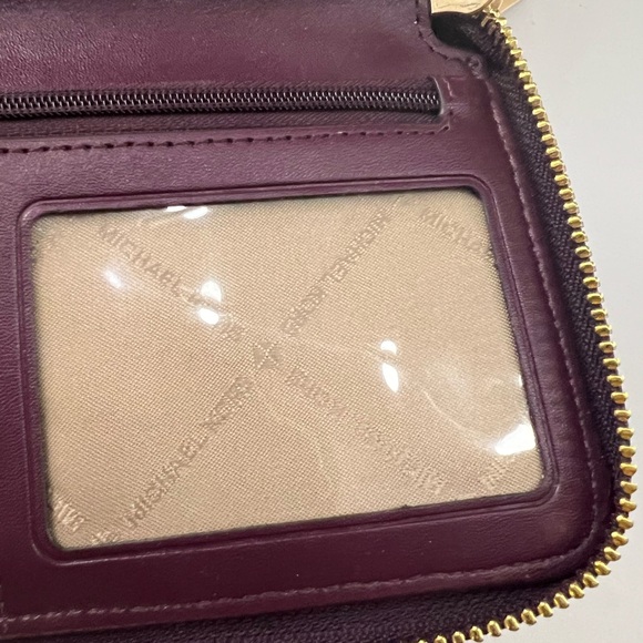 MICHAEL KORS WALLET Glittery & spacious large wallet. mint condition! - Picture 9 of 9